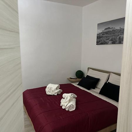 Centro-Archimede Rooms Castelvetrano Esterno foto